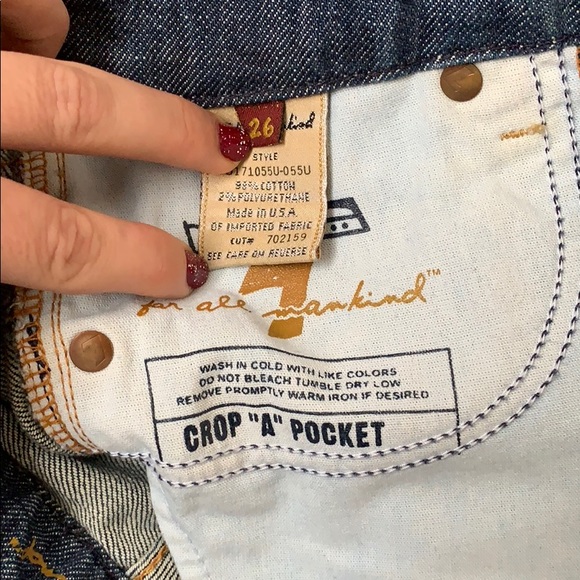 7 For All Mankind - Cropped “A” Pocket - Size 26 - Picture 6 of 8